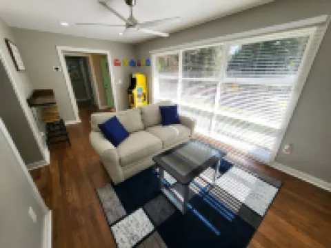 New Pavilion and Poolside Movie Experience - Stylish Getaway