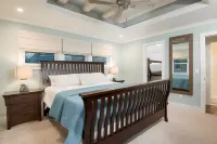 Stunning Pool, Outdoor Kitchen, and Putting Green - Gorgeous Oasis