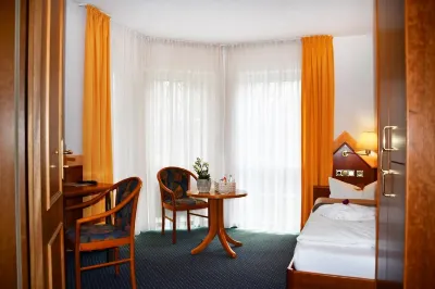 Hotel Schöne Aussicht Отели в г. Альтен-Бузек