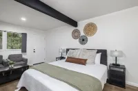 The Lofts on Indian Point - Near Silver Dollar City Hotels in Ruth C Township