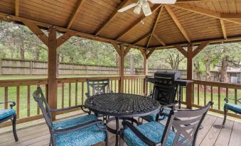 The Cozy Cottage Getaway