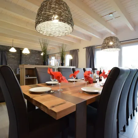 Grandeur Villa with Sauna & Hot Tub in Durbuy