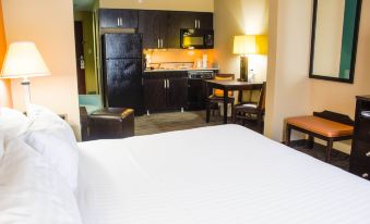Holiday Inn Express & Suites Havelock NW-New Bern