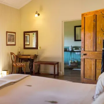 Three Tree Hill Lodge