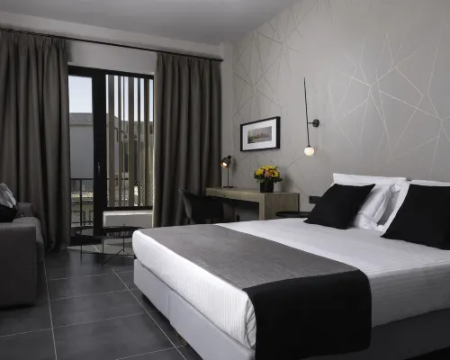 Azur Suites Hotels in Glyfada