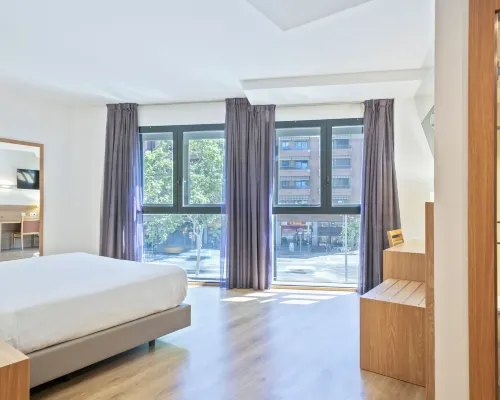 فندق أكتا أزول برشلونة Hotels near لاس اريناس