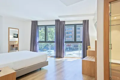Hotel Acta Azul Barcelona Hôtels à proximité de : Stade olympique Lluís Companys