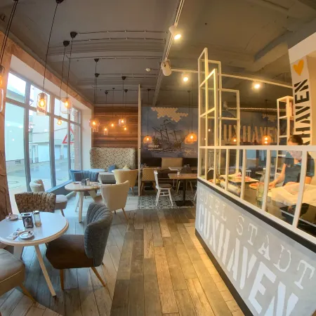 Hotel Stadt Cuxhaven Отели в г. Куксхафен