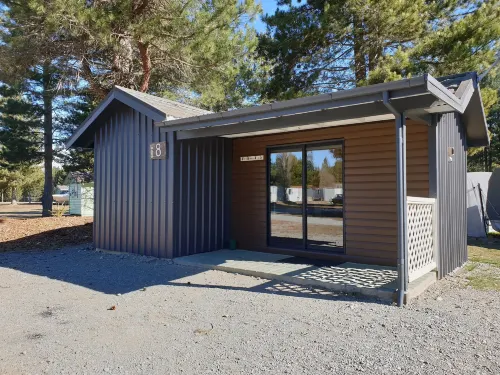 Lake Ruataniwha Holiday Park Hotels in Twizel