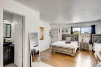 The Coral Sands Hotels in Riviera Beach