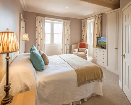 The Wheatsheaf Hotel and Restaurant Hotels in Duns