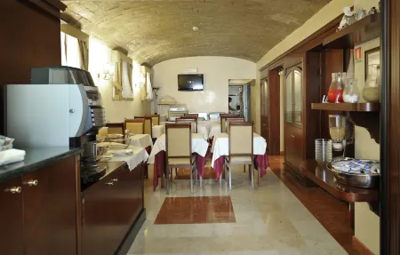 奧勒里爾斯藝術畫廊飯店