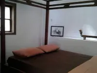 Room in B&B - Villas in Batu Indonesia Homestay Hotels near Pantai Bangsong
