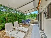 Karolina Hotels in Opric