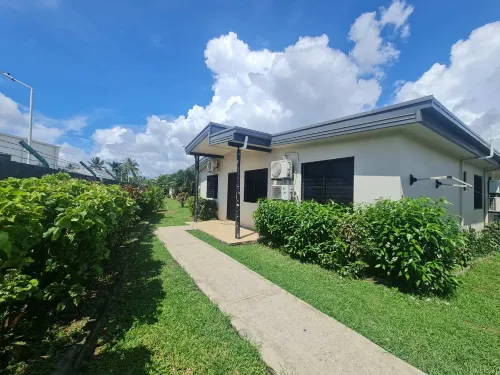 New Door Apartments: Hotels in Vuda