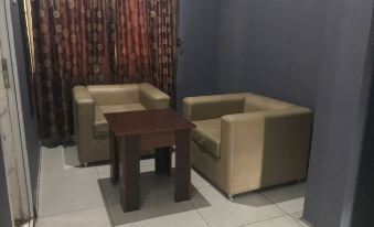 Tripoint Richmond Hotel