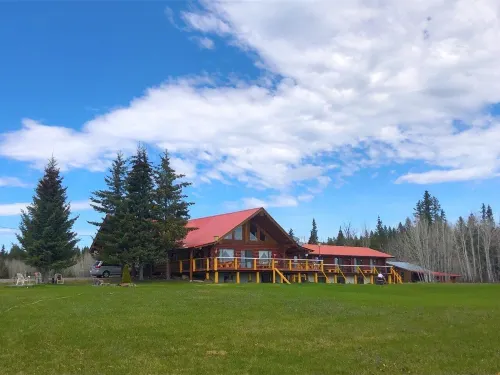 Cariboo Log Guest House Hotels in Cariboo G