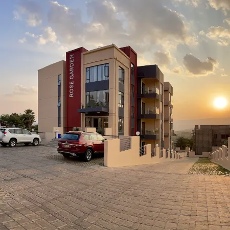 Rose Garden Private Apartment by Link
