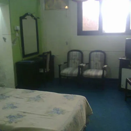 Green Lodge Guest House
