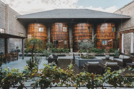 Villa Vinicolla Hospedagem Conceito, Junto à Vinícola Casa Postal