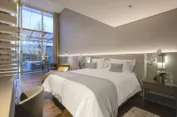 Suryaa Hotel Pinhais, Curio Collection by Hilton Hotels in Colombo