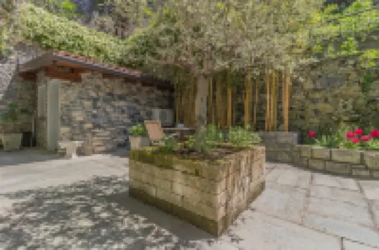 ヴァレンナ ビーチ ペルレド