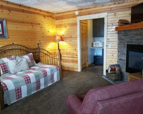 Amish Blessings Cabins Hotels in Berlin