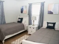 Beautifully Remodeled 3-Bedroom Cozy Home!! Hotels in Broken Arrow