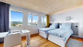 Evi's Home Hotel & Apartments