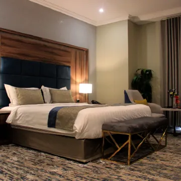 سوات للشقق المخدومة 4 Hotels near الراشد مول