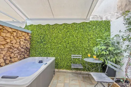 Blue Mountain Guesthouse by Seablue