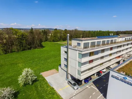 Hotel Frauenfeld Отели в г. Гахнанг