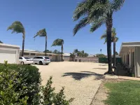 Jerilderie Motor Inn - parking