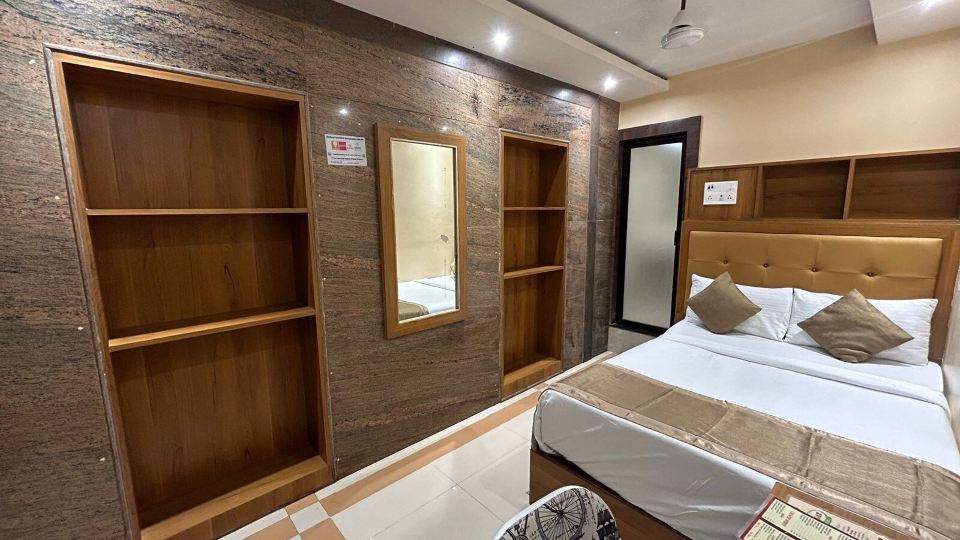 Hotel BKC Mannat