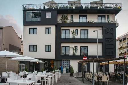 Etrus - Boutique Room & Rooftop Отели рядом с достопримечательностью «Golf Club Salerno»