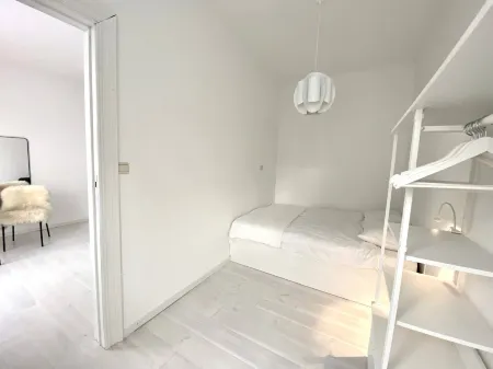 Wit II, Near Metro, Train n7670 Отели рядом с достопримечательностью «Парк режьёналь де ла Пед»