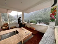 Diamond Valley x One Light Stays Hotels in Kasol