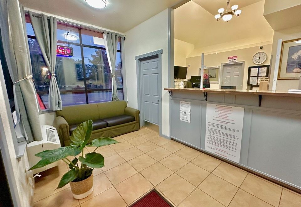 5. 에메랄드 모텔 ..