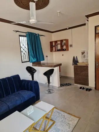 Jena Appartments Bamburi Отели рядом с достопримечательностью «Nguuni Wildlife Sanctuary»