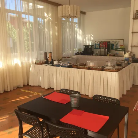 Hotel B&B Avana