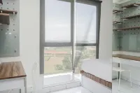Premium Relaxing 2Br at Casa de Parco Apartment - 2-Star