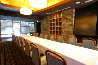 Sky Park Hotel Hotels in Chino