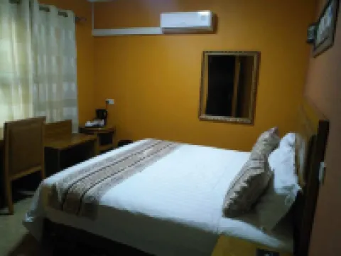 Kings Palace Guest House Hotéis em Palapye