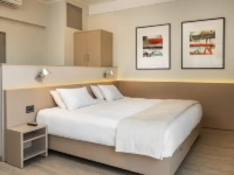 ノバパーク サンタ・ルシアの丘周辺のホテル