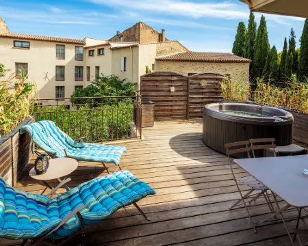 Garrigae Distillerie de Pezenas - Hotellerie & Spa Hoteles en Hérault