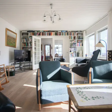 Lovely Apartments - 20 Min Walk from City Centre