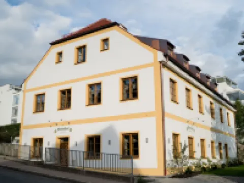 Bob W Munich Airport - Peterhof フライジンクのホテル