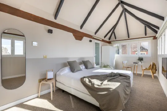 ลีเบร มาลากา เตอาโทร โรมาโน