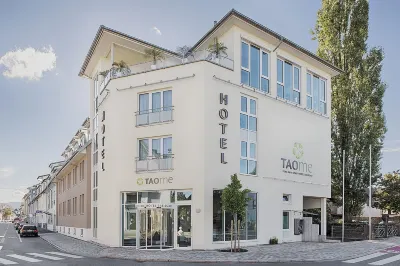 TAOme Feng Shui Stadthotel Breisgau Hotels in der Nähe von Teufelsloch neben der Laberhütte. Wasserhöhle Höhle.