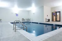 Bluemont Hotel - Pools